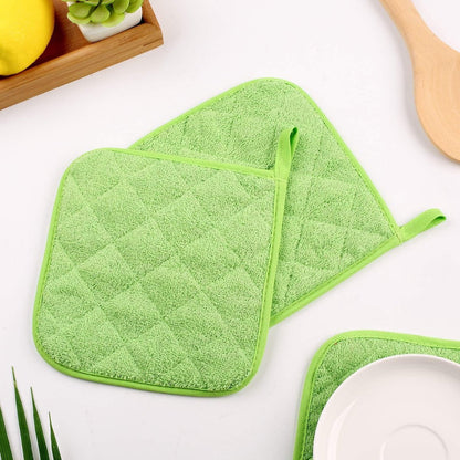 Placemat - Set of 5 Insulation Mats for the Kitchen - Heat Resistant Insulation Mats - Large Coasters for Daily Cooking and Baking (Dimensions: 6.5 x 6.5 Inches, Color: Light Green) - Image 4