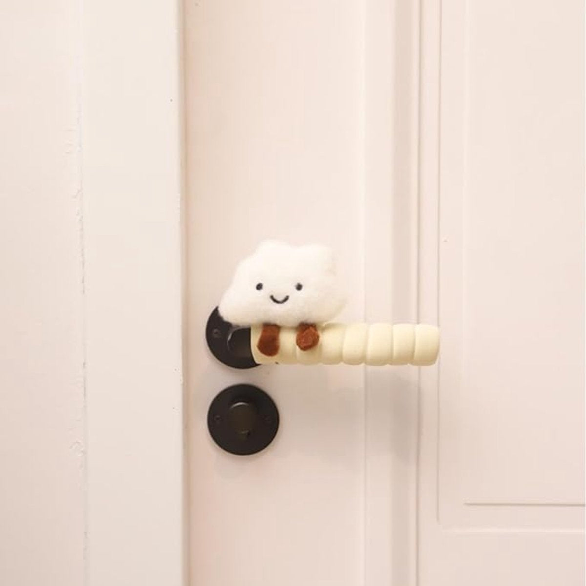Protective Cover - Set of Two - Cute Cloud-Shaped Door Handle Gloves - Decorative Door Handle Protector Cover - Door Accessories (White) - Image 2