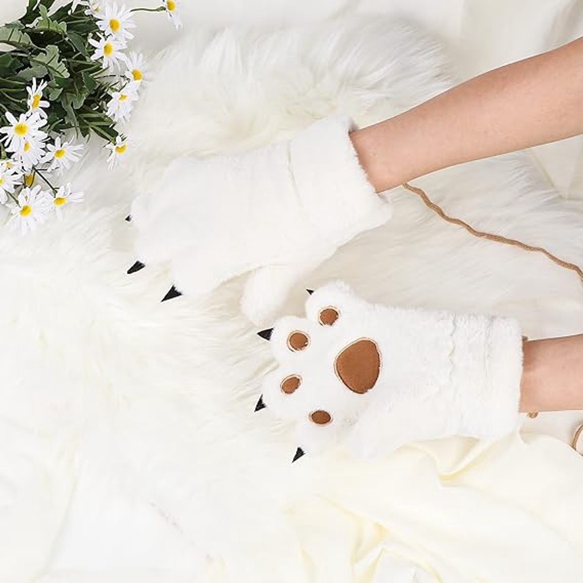 Gloves - 1 pair - Winter gloves - Cartoon gloves - Neckband - Children's gloves - Warm gloves - Plush gloves - One size（White） - Image 2