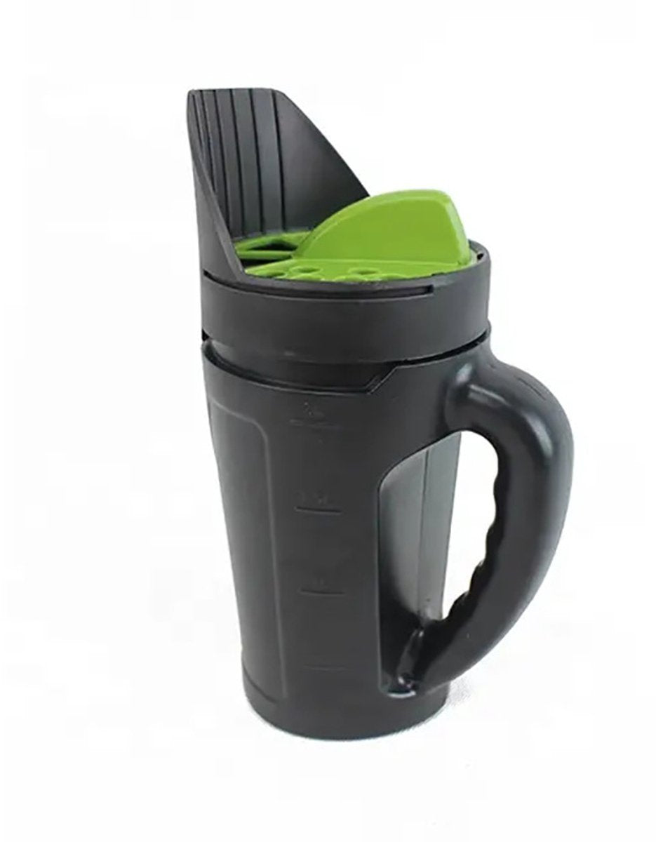Hand spreader for seed and salt - planting machine for vegetable seeds - spreader for snow salt - adjustable outlet (3 positions) - including scoop - 2.5 liters - For lawn, garden and driveway - Image 6