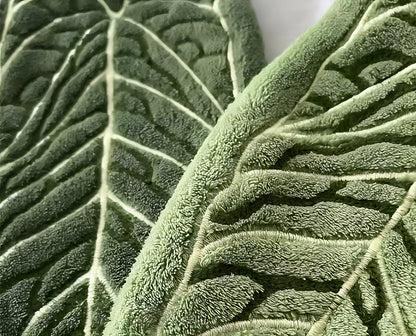 Towels - Towel Set - Soft, absorbent coral fleece kitchen and bathroom towels with hanging loops for easy dishwashing and hand washing - 2-pack (dark green, light green) - Image 6