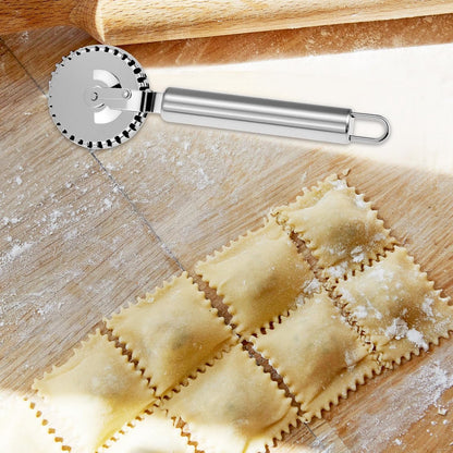 Luxury Rotary Cutter for Embossing - Baking Tools - Dough and Pastry Tools Made of Stainless Steel - Equipped with an Ergonomic Handle - Dishwasher Safe - Suitable for Cutting, Sealing and Pressing - Image 5