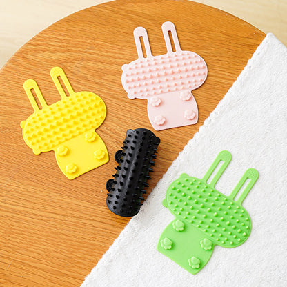 Cat Toys - Set of 4 - Scratching Post - Cat Comb - Made of Silicone - Reduces flying hair, scratching and itching - An excellent gift for cat lovers to give to their beloved pets. - Image 2