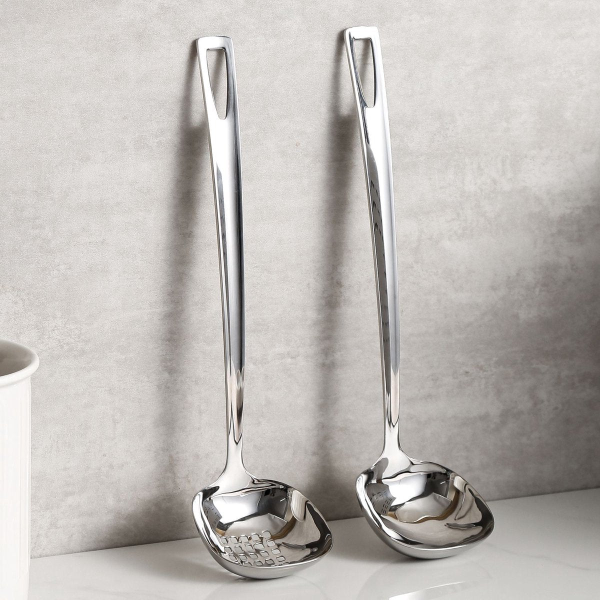 Soup Spoon Set - 2-Piece - Stainless Steel Soup Spoon - Strainer - Hanging Spoon - For Serving Soup - For Serving Porridge - Heat Resistant - Non-Slip - High Temperature Resistant - Image 2