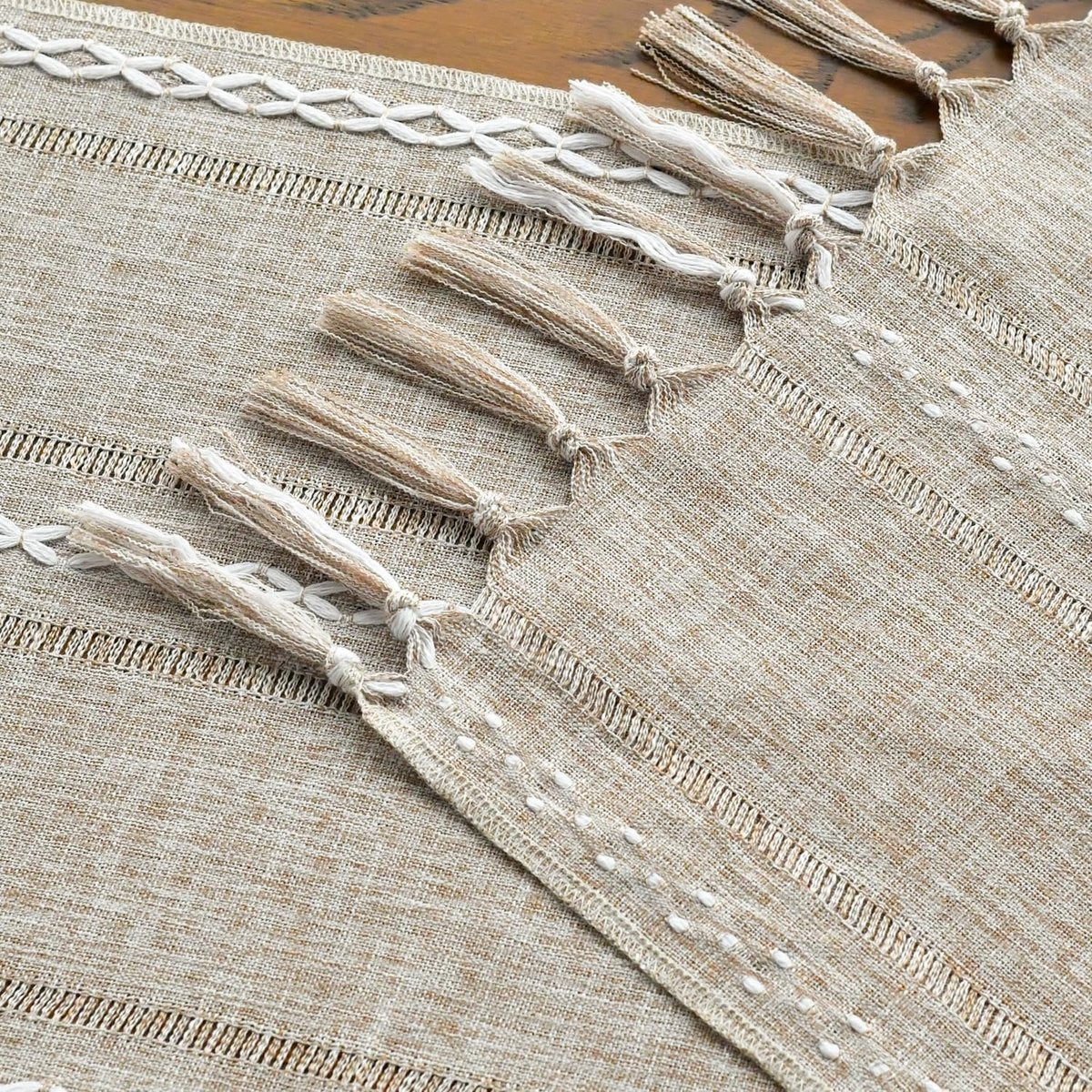 Table Runner - Christmas Table Runner - Fabric Table Runner - Cotton Table Runner - Washable Cotton Table Runner - Suitable for Family Table Decoration, Wedding Decoration, Party Decoration (33cm*220cm) - Image 2