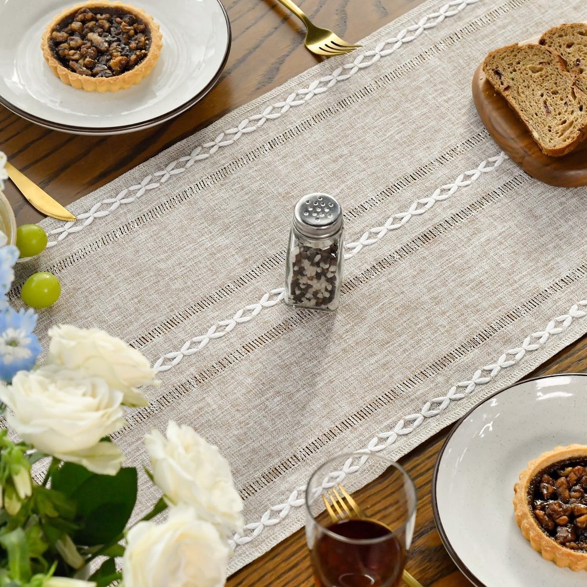 Table Runner - Christmas Table Runner - Fabric Table Runner - Cotton Table Runner - Washable Cotton Table Runner - Suitable for Family Table Decoration, Wedding Decoration, Party Decoration (33cm*220cm) - Image 3