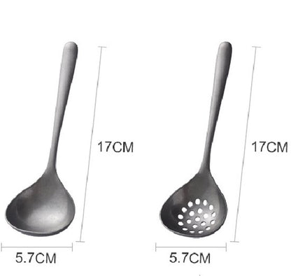 2-piece soup ladle and colander set - Colander with long handle for hot pans - Vintage style - Dishwasher safe - Suitable for sauces and cooking - Image 6