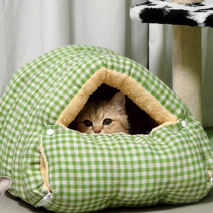 Cat house - Cat basket - Plush and warm - Removable and washable - Closed cat bed for winter - Suitable for indoor and outdoor use in winter, camping, traveling, in the bedroom, living room and apartment - Green and white checkered - Image 5