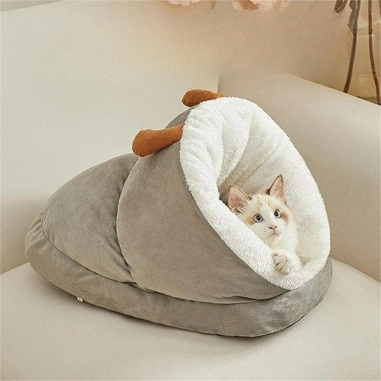 Cat Bed - Comfortable Slipper-Shaped Cat Bed - Semi-Enclosed Pet Den - Suitable for Indoor Cats and Small Dogs - Warm Plush Cat and Dog Bed - Non-Slip Bottom - 50*35*30 cm - Gray - Image 4