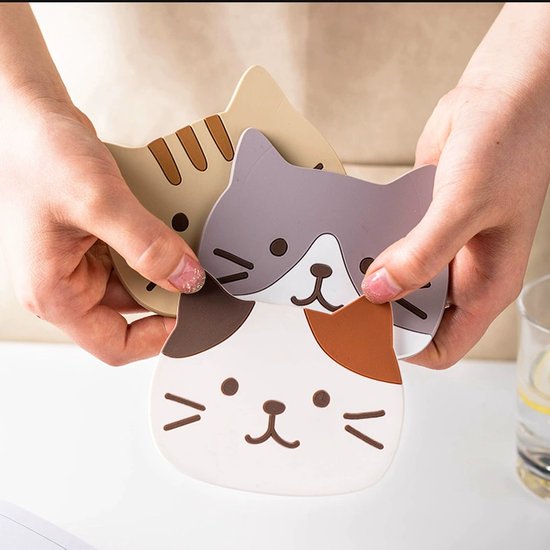 Coasters – Set of 5 – Cute cat design – Made of silicone – Compact, non-slip and heat resistant – Suitable for coffee tables, home use and cafes, also great as a gift for a housewarming or wedding. - Image 3