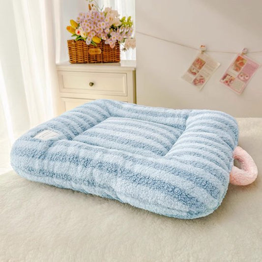 Cat Bed - Pet Mat - Soft and Warm Sleeping Mat for Cats and Small Pets, Comfortable and Cozy - Suitable for All Pets (Blue, S: 40 * 50cm)