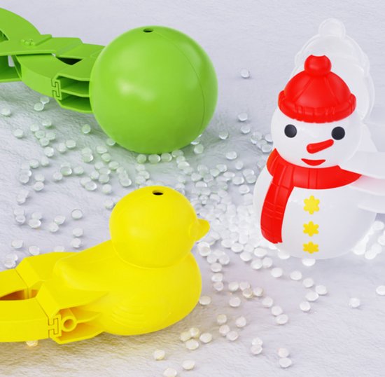 Snowball Maker for Kids | 4 Pieces - Ball/Heart/Duck/Snowman - Safe PP Material | Random Color - Image 3
