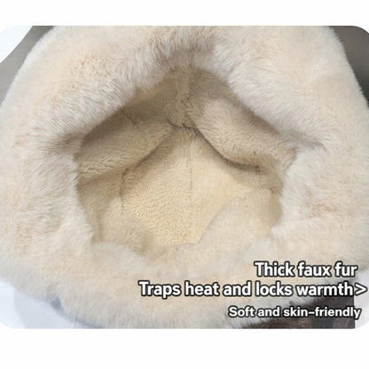 Fleece winter hat - Warm hat with thickened ear flaps - Soft, comfortable and frost-resistant - Stylish winter accessory - Color: Brown - Image 3