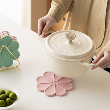 Silicone Mat - Heat Insulation & Anti-slip - Five Colors - Comes with Gold Stand - Flower Shape - Image 3