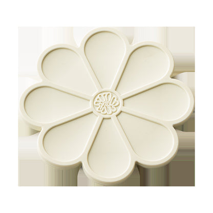 Silicone Mat - Heat Insulation & Anti-slip - Five Colors - Comes with Gold Stand - Flower Shape - Image 4