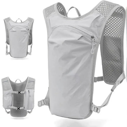 Lightweight Running Hydration Vest with 1.5 L Water Bladder, Insulated Backpack for Trail Running, Hiking, Cycling and Marathons, Grey