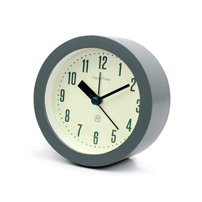 Alarm clock - Children's alarm clock - Round silent analogue alarm clock without ticking - Wake up gently - Increasing volume - Battery operated - Snooze and light function - Easy to set desk alarm clock - Image 2