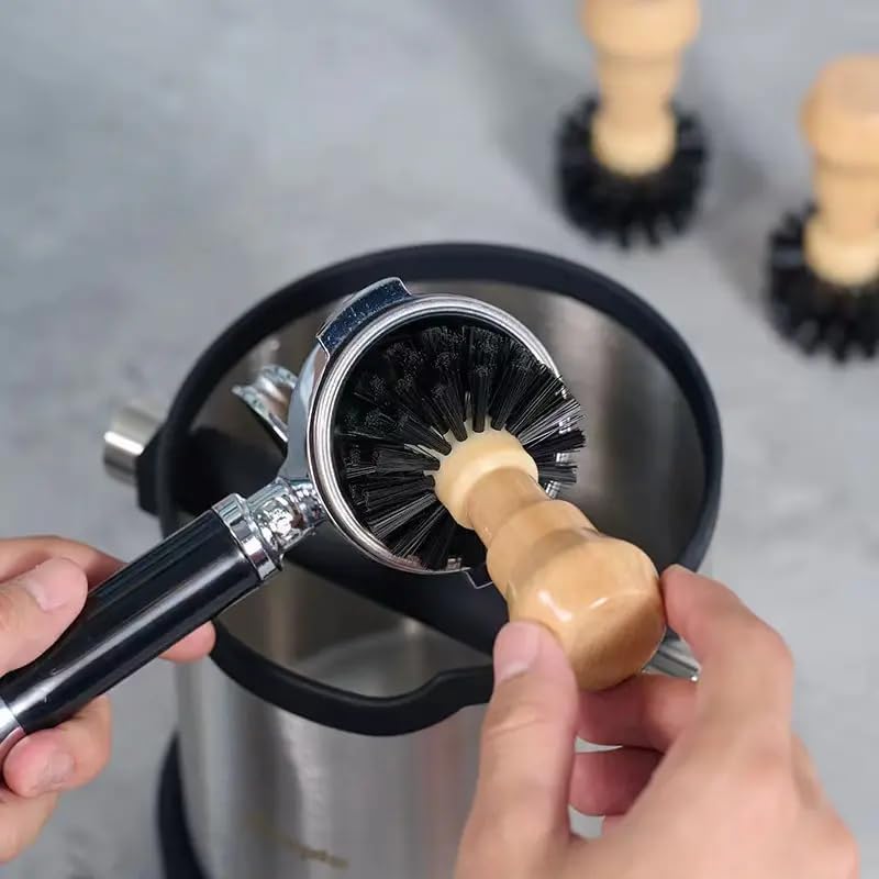 Cleaning brush - for 51mm portafilters - Image 3