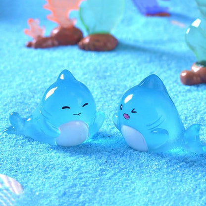 Aquarium Decoration – Ornaments – Mini Ocean Resin Animals – Luminous Mini Shark Figures – Durable & Non-Fading Resin – Glow-in-the-Dark Sea Animals – For Fairy Garden, Micro Landscape, Aquarium & Home Decor – Pack of 6 - Image 4