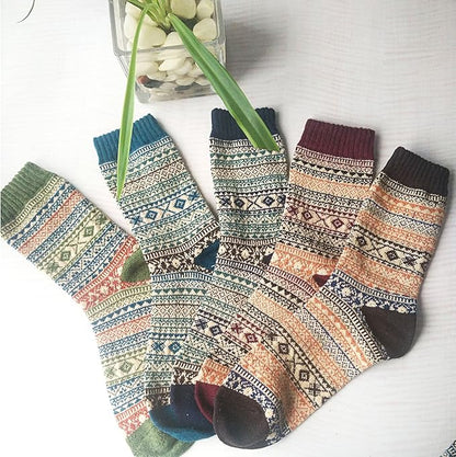 Winter Socks - 5 Pairs of Thick Wool Socks - For Women and Girls - Breathable and Soft - Multicolor Design - Image 2