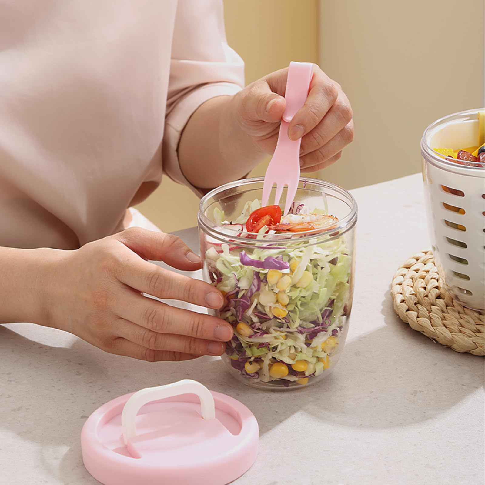 Fruit bowl to go - Lunch cup with fork - Yogurt cup - Salad cup - Storage container with colander - Snack box - School cup - Fruit pot - Take-away cup - On the road - Picnic - Kitchen accessories - Yellow - 1 piece - Image 6