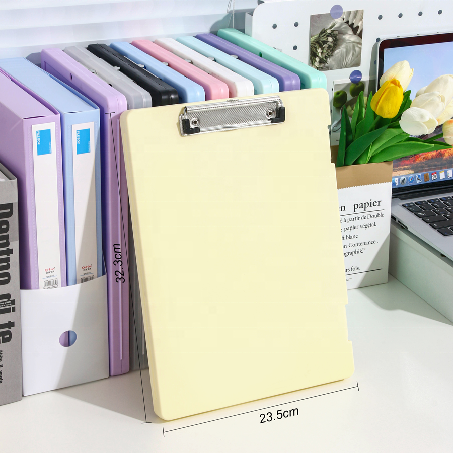 Clipboard A4 - Writing Folder - Foldable Clipboard - Office Accessories - Office Supplies - Nursing - Warehouse - Document Folder - Work Folder - Hospitality - Sturdy Plastic - Privacy Protection - Professional Use - Black - 1 piece - Image 3