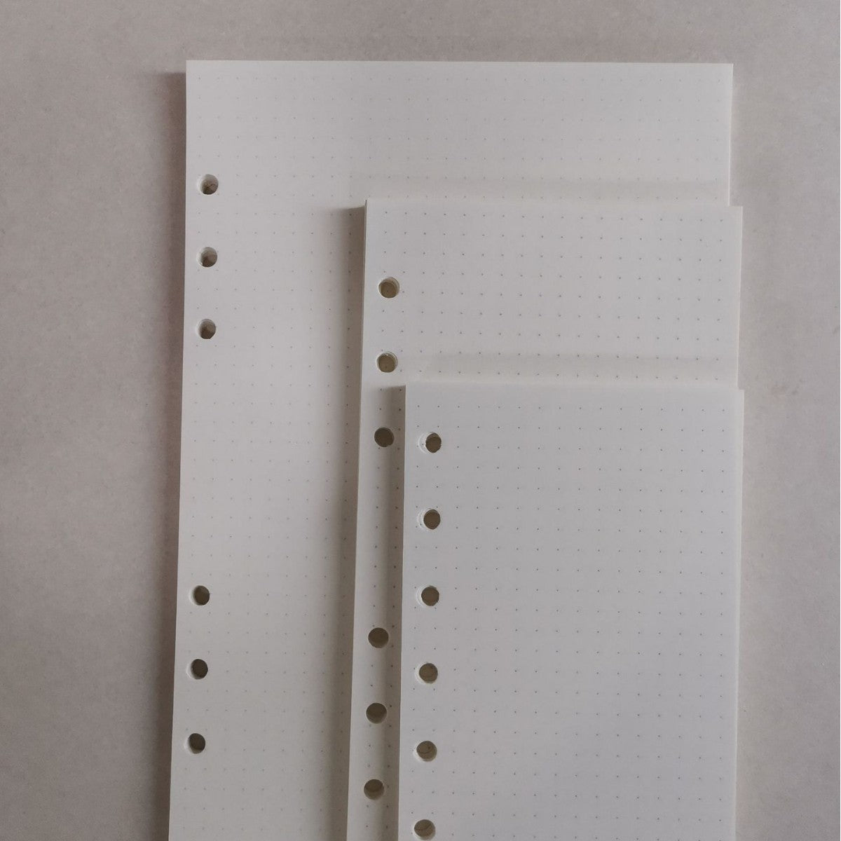 Notebook Refill A5 - Ring Binder Paper 6 Holes - Agenda Refill - Bullet Journal Paper - Refillable Notepad - Writing Paper - Planner Inserts - Office Supplies - School Supplies - Drawing and Sketching -Dotted Dots - White - 5 Pieces - Image 8