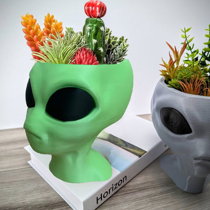 Alien Planter - Alien Bust Plant Pot - Scifi Indoor Planters - Space Indoor Home Decor - Cool Planters - Office Plant（green）