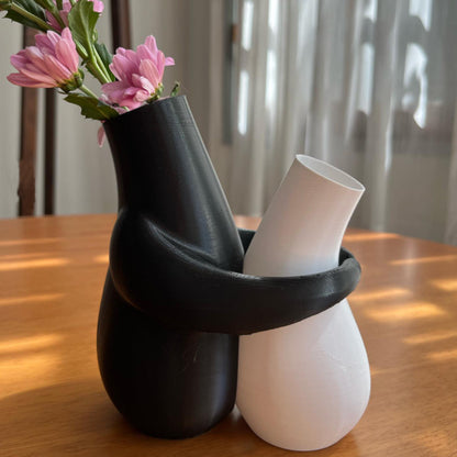 3D printedHugging Vases, decorative vase, suitable for office and home desktop flower pots, a gift for illustration enthusiasts, Valentine's Day, Mother's Day, Easter gift. - Image 4
