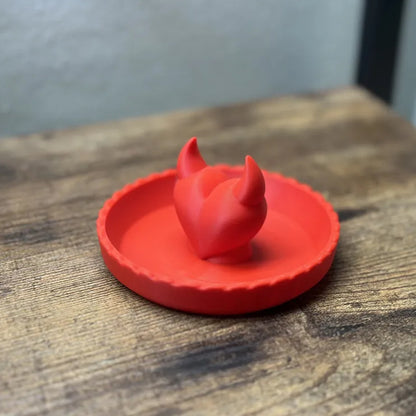 3D-printed devil Valentine's Day ring dish – add a touch of mischief to your Valentine's Day! Red - Image 2