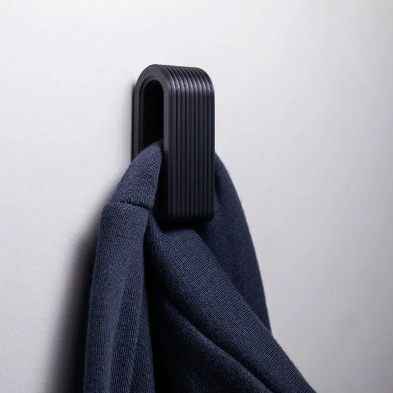 3D-printed press-lock towel hooks | Self-locking hooks, black - Image 3