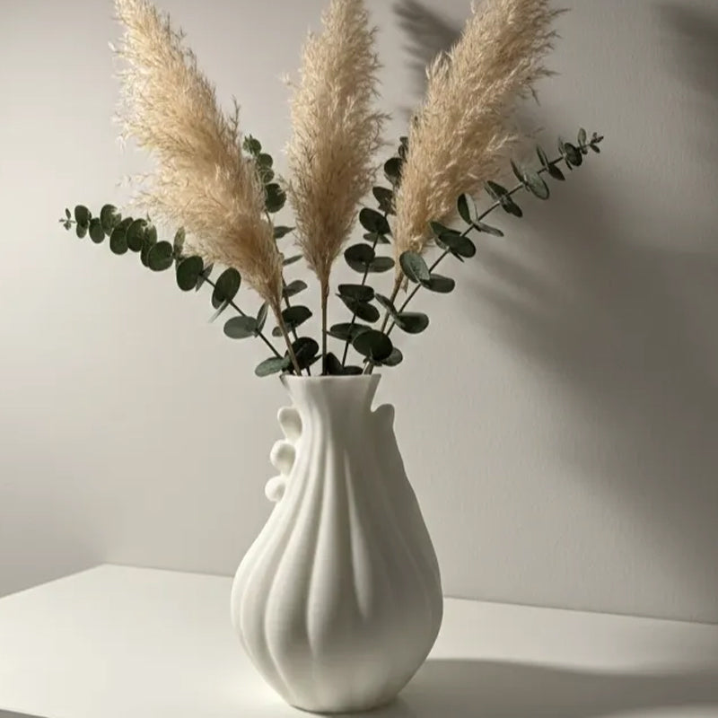 A Gentle Embrace from 3D Printing - White Vase - Image 2