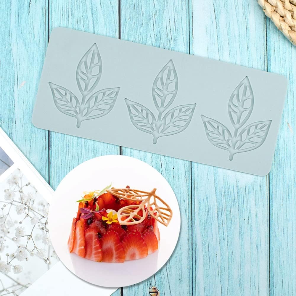 Baking Molds (3-Piece Set) - Silicone Baking Molds - Three Different Shapes - Maple Leaf, Clover, and Snowflake Patterns - Suitable for baking chocolate, candy, and cupcakes, this is a handy tool for creating fun homemade desserts - Image 8