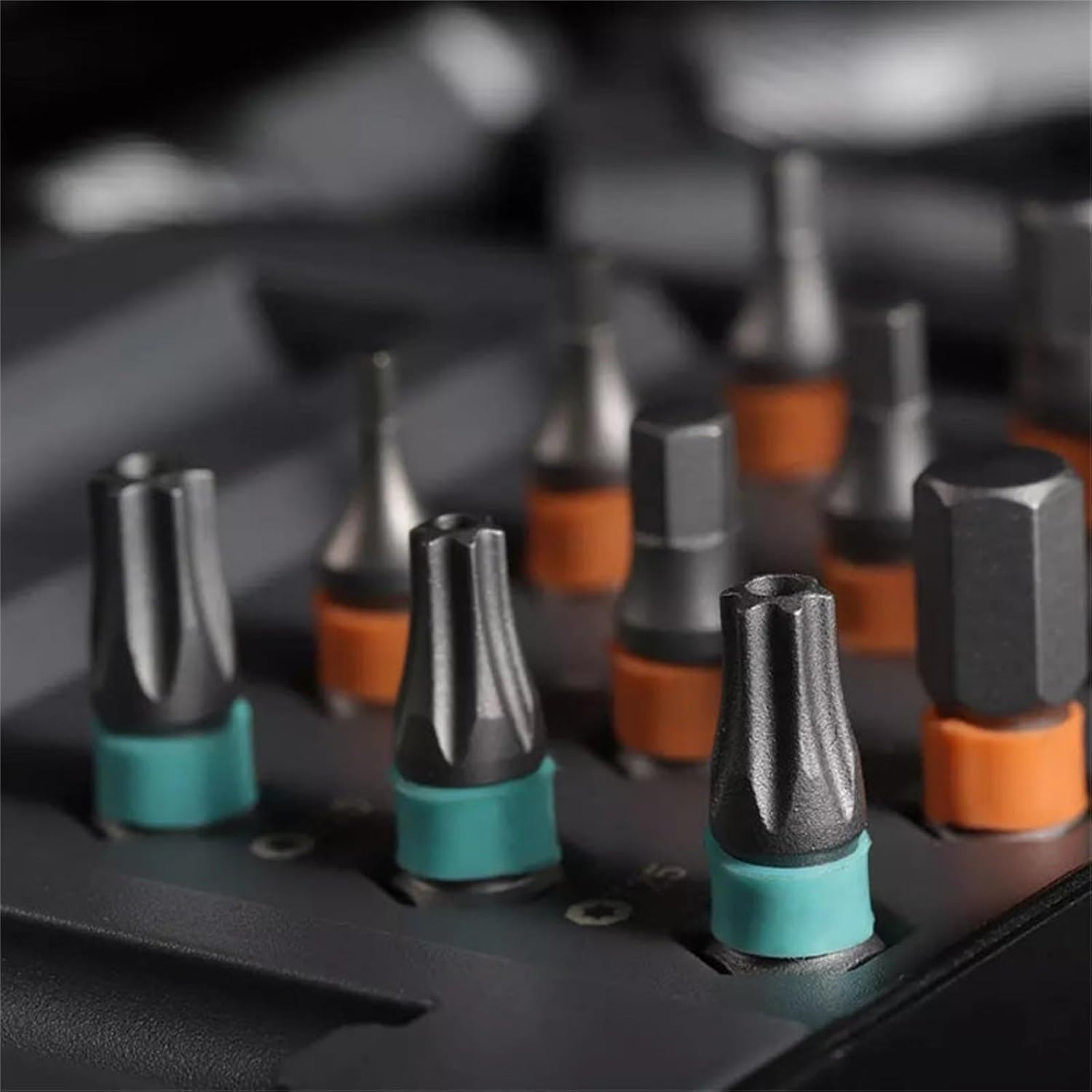 24-in-1 Magnetic Screwdriver Set, Multifunctional Tool Set for Home Repair - Image 4