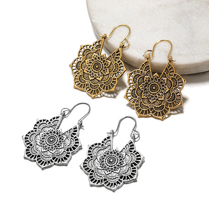 Vintage Silver Mandala Flower Dangle Earrings, Hanging Design - Image 2