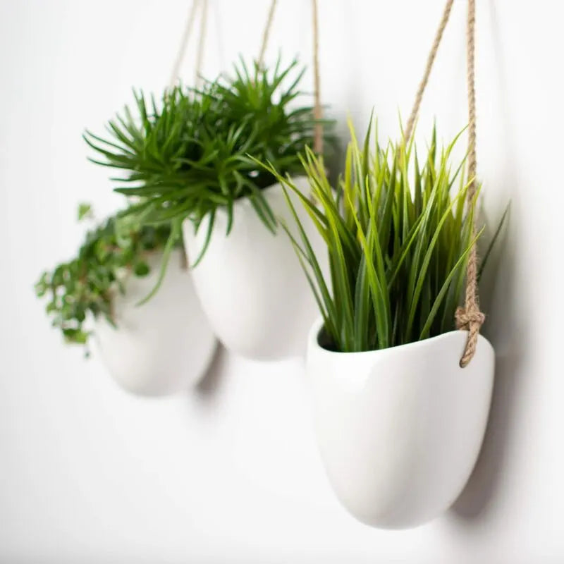 Set of 3 white ceramic wall pots - Fei Yu - Image 2