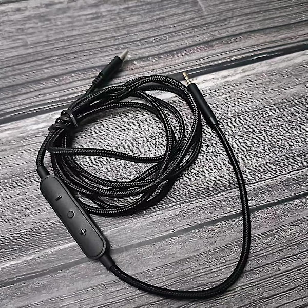 USB-C to 2.5mm Male Cable for QC25/QC35/QC35II/QC45 Headphones with Microphone - Image 4