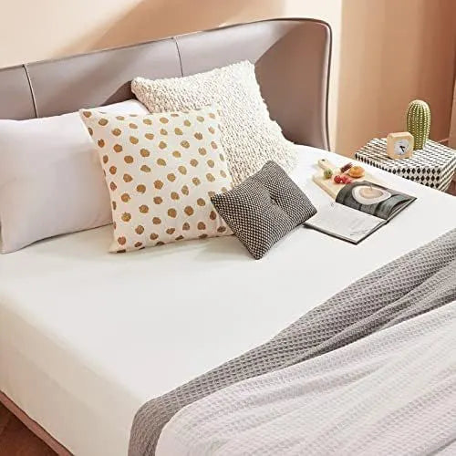 2000TC Hotel Quality Fitted Sheets - 2 Piece Fitted Sheets  -Breathable Bedding - Wrinkle, Fade, Stain Resistant- 16inch/40cm Deep Pocket Fitted Bed Sheets-Wrinkle and Fade Resistant,(White,Super King) - Image 2