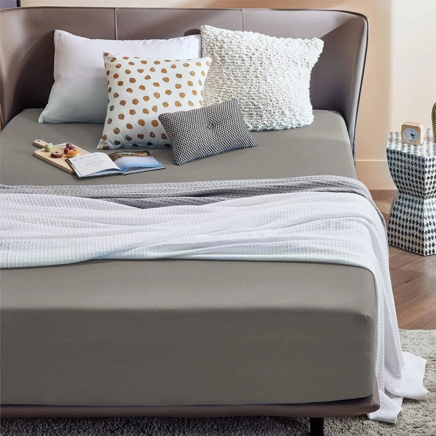2000TC Hotel Quality Fitted Sheets - 2 Piece Fitted Sheets  -Breathable Bedding - Wrinkle, Fade, Stain Resistant- 16inch/40cm Deep Pocket Fitted Bed Sheets-Wrinkle and Fade Resistant,(Grey,Super King) - Image 2
