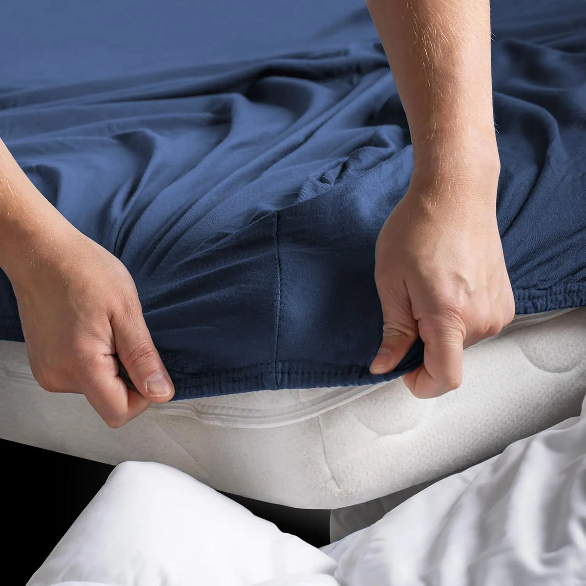 Hotel Quality Fitted sheets - 2 Piece Fitted sheets  -Breathable Bedding - Wrinkle, Fade, Stain Resistant- 26inch/40cm Deep Pocket Fitted Bed Sheet-Wrinkle and Fade Resistant,(Navy,Super King) - Image 3