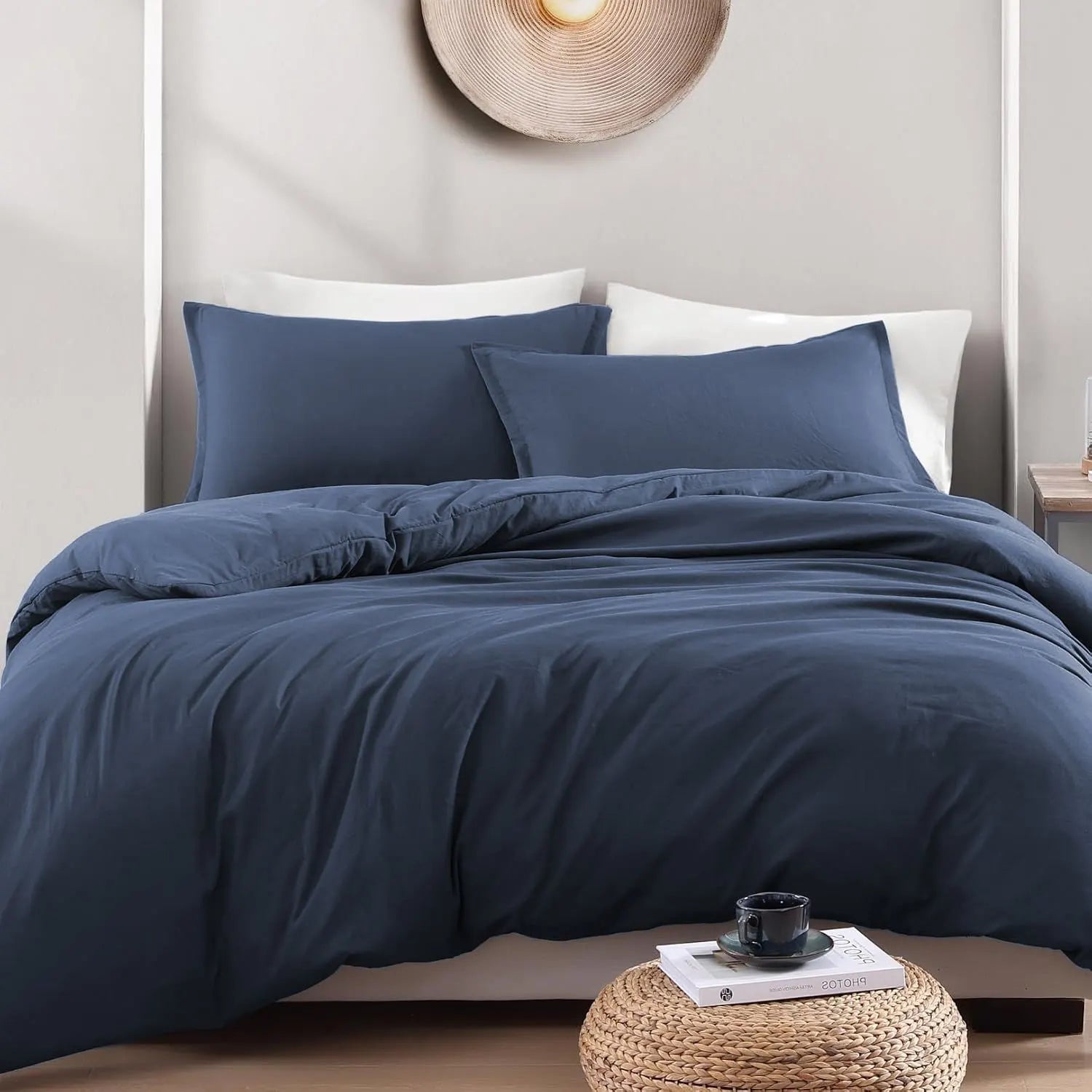 Hotel Soft Microfiber Duvet Cover Set-2000TC Quilt Cover Set & Pillowcases -1 Donna Cover Zipper Closure & 1 x Pillowcases-Breathable Bedding - Wrinkle, Fade, Stain Resistant(Navy,Super King) - Image 2