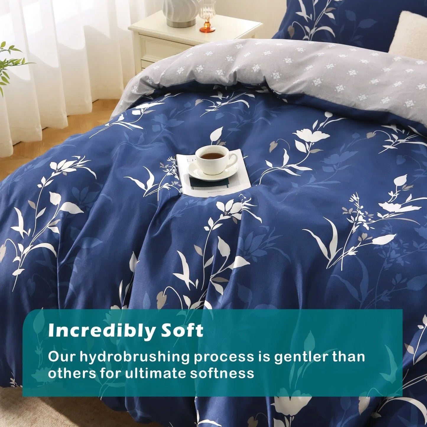 3 Piece Hotel Soft Microfiber Quilt Cover Set-2000TC Duvet/Donna Cover Set & Pillowcases -1 Quilt Cover Zipper Closure & 1 x Pillowcases-Breathable Bedding - Wrinkle, Fade, Stain Resistant(Navy Floral,King) - Image 4