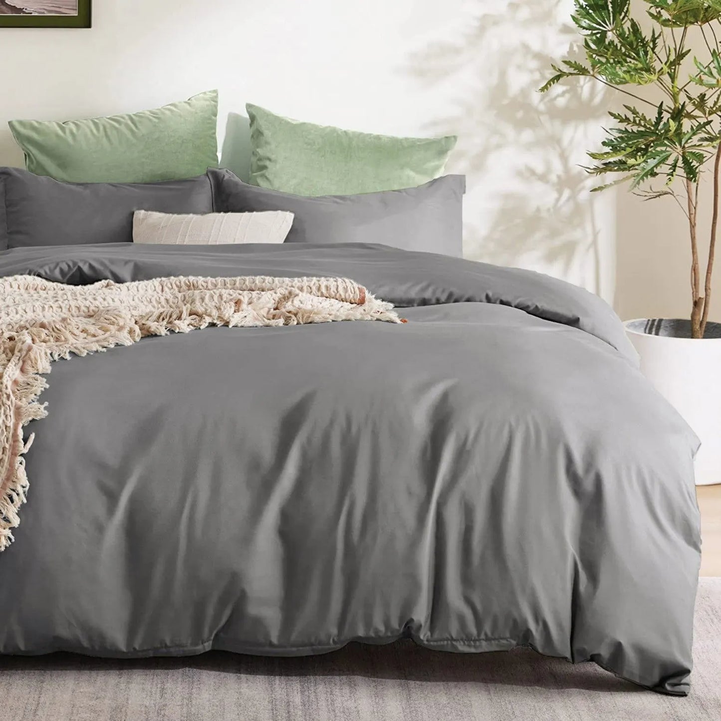 3 Piece Hotel Soft Microfiber Quilt Cover Set-2000TC Duvet/Donna Cover Set & Pillowcases -1 Quilt Cover Zipper Closure & 1 x Pillowcases-Breathable Bedding - Wrinkle, Fade, Stain Resistant(Grey,Queen) - Image 5