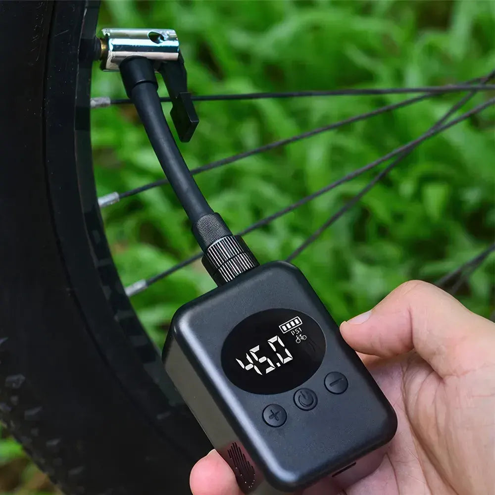 Mini Electric Bike Tyre Pump Black 150 PSI with Digital Gauge for Presta and Schrader Valves - Image 7