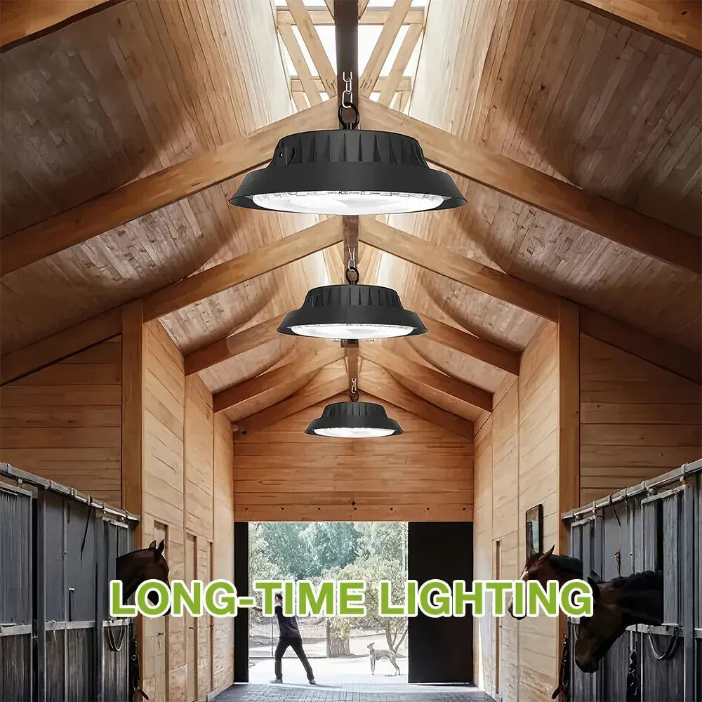 Solar Power Outdoor UFO LED High Bay Light in Black - 200W - Image 3