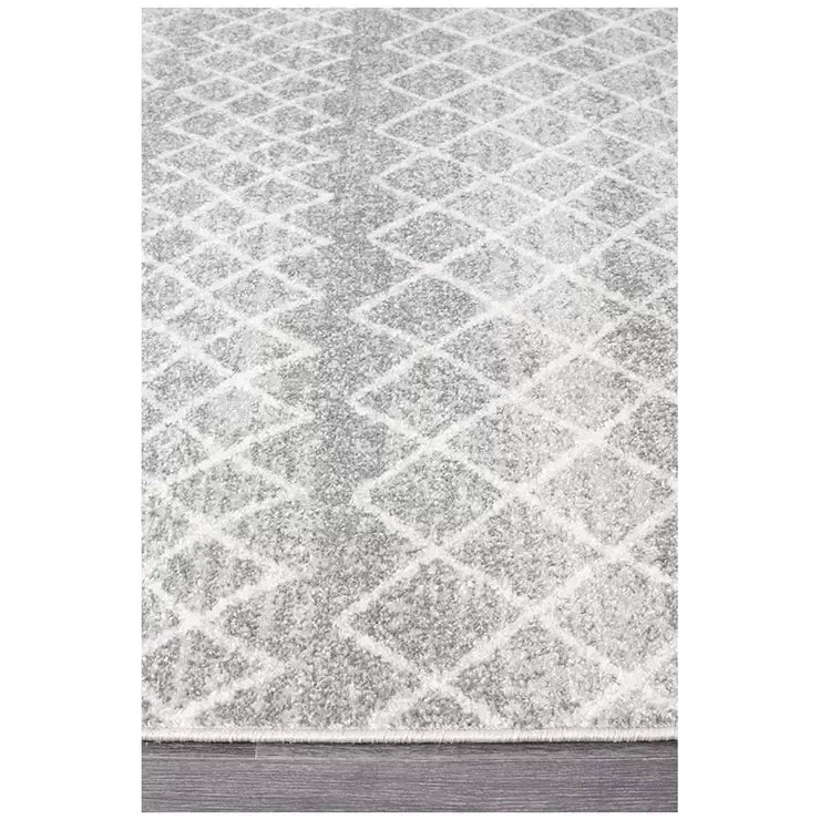 Silver Oasis Rug 230 x 160cm - Bohemian Tribal Design, Easy to Clean Polypropylene - Image 3