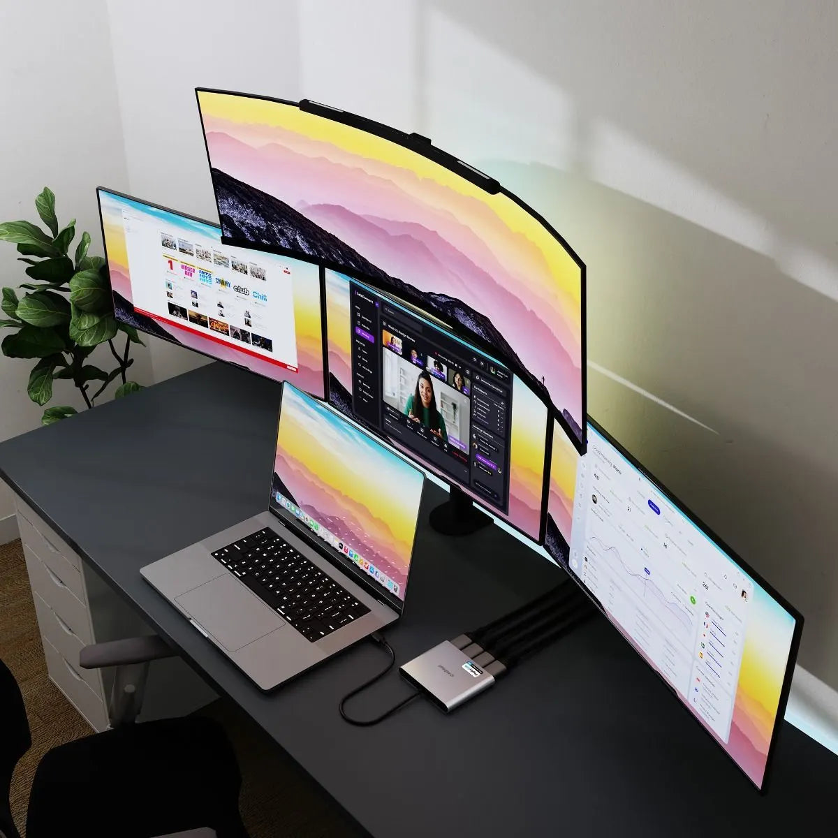 mbeat USB-C Quad 4K HDMI DisplayLink® Adapter with PD Pass-through - Image 3