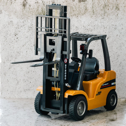 1:10 Scale 2.4G 8-Channel Metal Remote Control Forklift Construction Vehicle with Lifting Function & Sound - Image 4