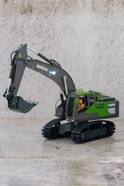 1:18 Scale 13-Channel Alloy Remote Control Excavator Construction Vehicle with Lights, Sound and Steam - Image 7