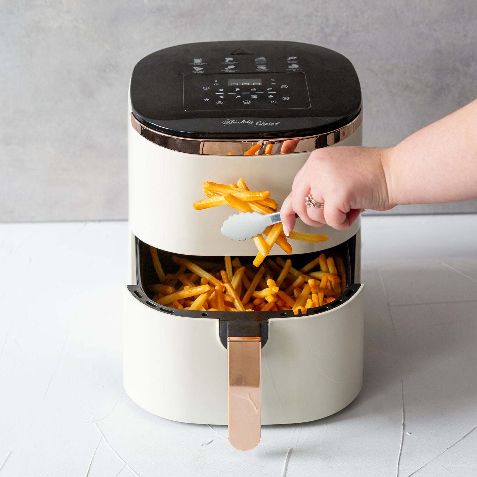 7L Digital Air Fryer with 8 pre-set Touch-control Cooking Programs - Cream - Image 2